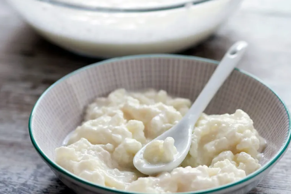 Kefir vs. Yogurt: Which One is Better for Gut Health?
