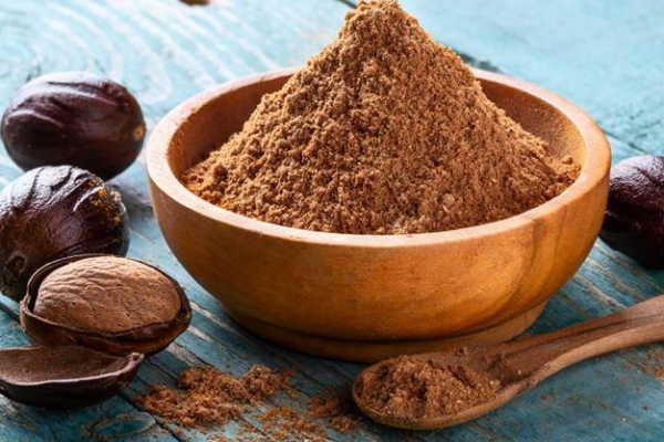 Nutmeg: Health Benefits and How to Incorporate it into Your Diet